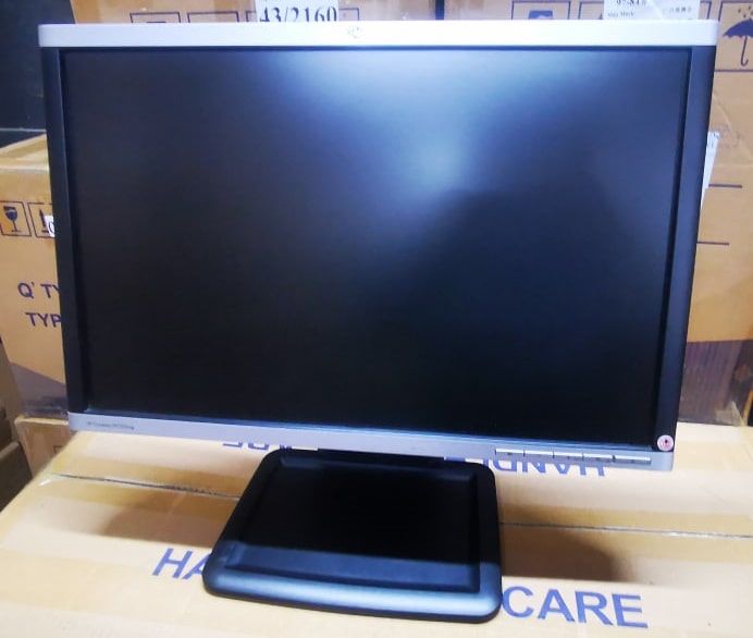 Монітор вживаний 22"  LA2205wg VGA DVI + кабеля 220в та VGA, Б/В