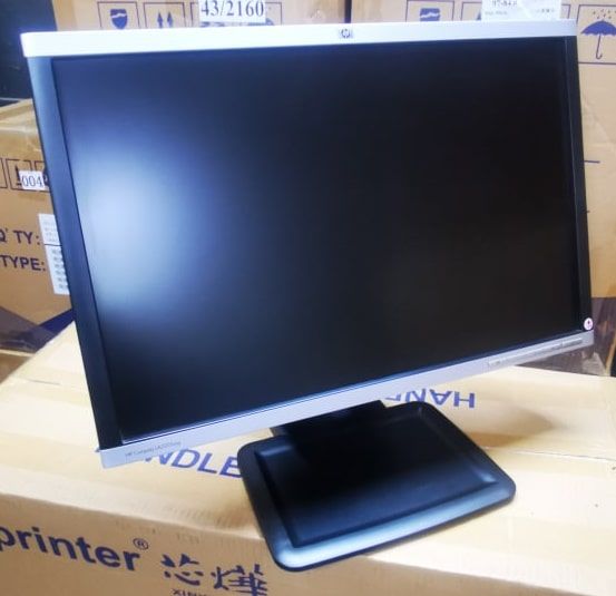 Монітор вживаний 22"  LA2205wg VGA DVI + кабеля 220в та VGA, Б/В