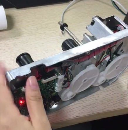 Принтер етикеток Asianwell KP562A з автоматичним відділення етикетки і зворотного намотування USB+RS232